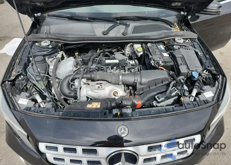 2018 Mercedes-Benz Gla 250 z USA, uszkodzony, nr VIN WDCTG4EB2JJ394133